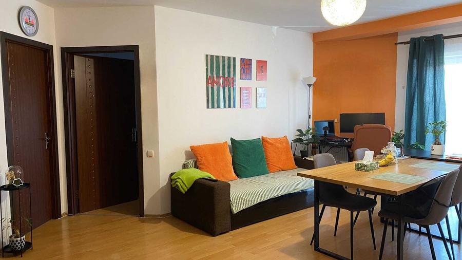 Apartament cu 2 camere semidecomandat în Florești