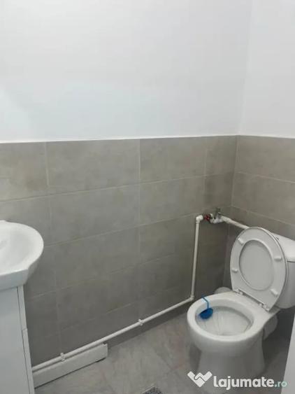 Spațiu comercial, de 160 mp, în Calea București