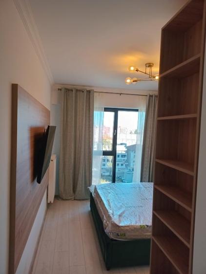 Apartament cu 3 camere decomandat, mobilat în Energia