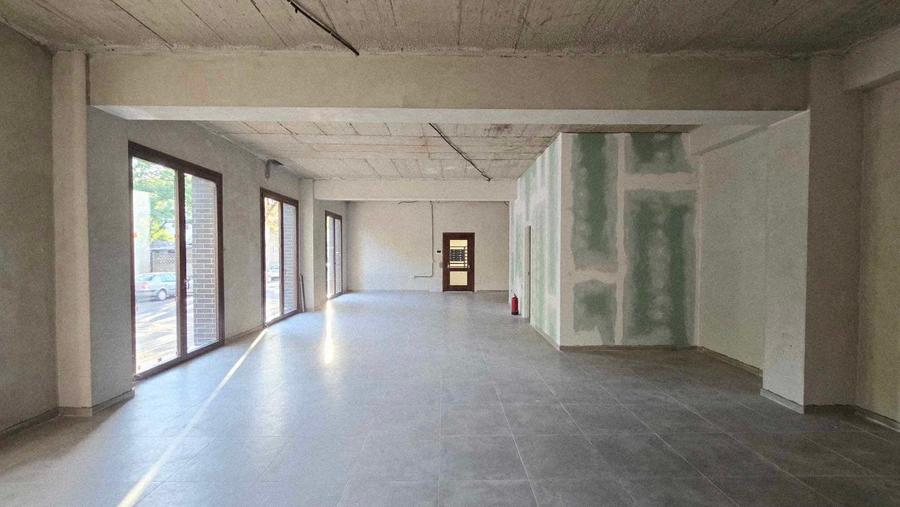 Spațiu comercial, de 102 mp, în Central