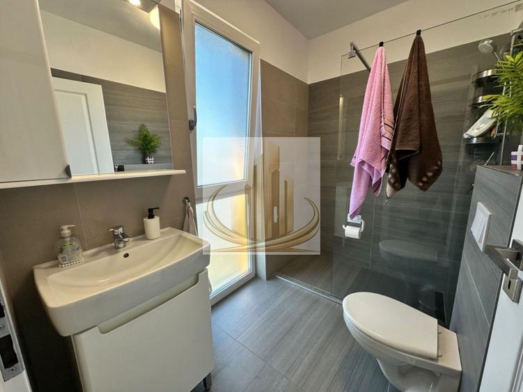 Duplex cu 5 camere cu Canalizare în Dumbrăvița