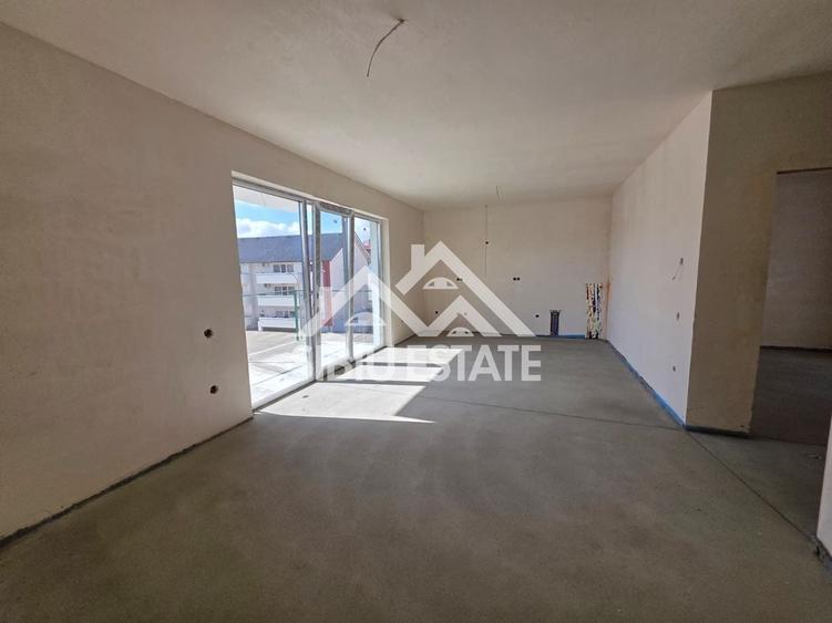 Apartament cu 4 camere decomandat în Șelimbăr