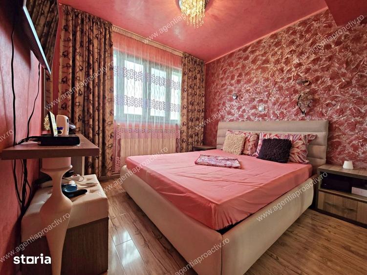 Apartament cu 2 camere în Micro 20