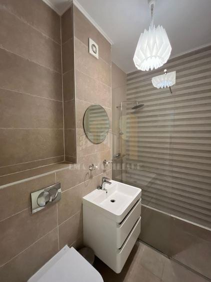 Apartament cu 3 camere decomandat în Brașovul Vechi