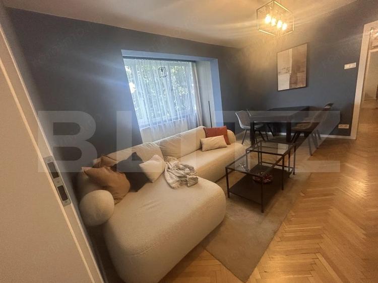Apartament cu 3 camere semidecomandat în Central