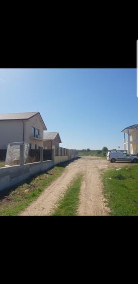 Teren Construcții intravilan de 483 mp, în Lazu
