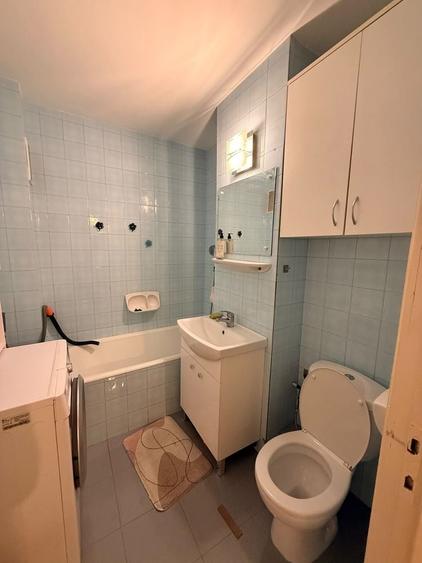 Apartament cu 3 camere decomandat în Rogerius