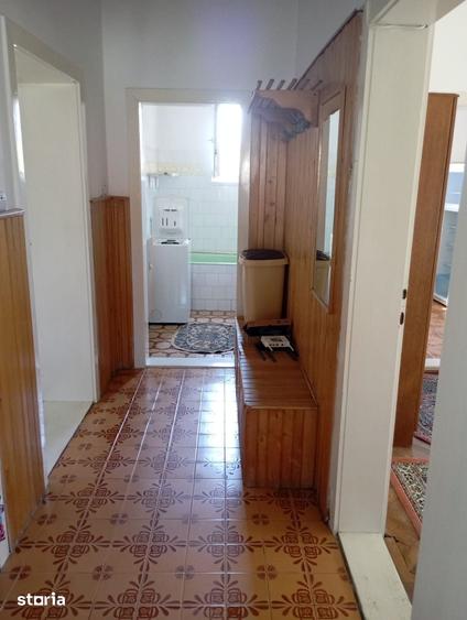 Apartament cu 3 camere în Mărăști