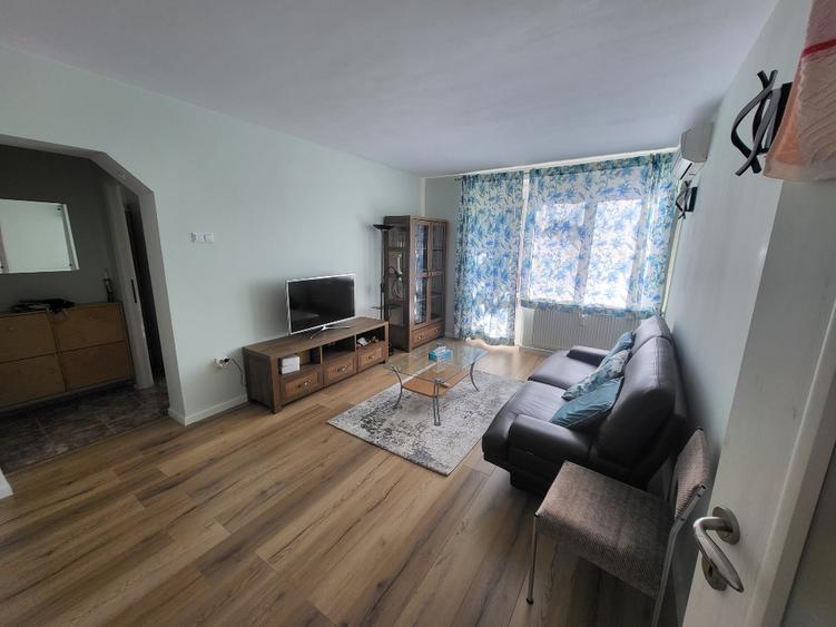 Apartament cu 2 camere semidecomandat în Titan