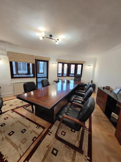 Apartament cu 3 camere decomandat în Decebal