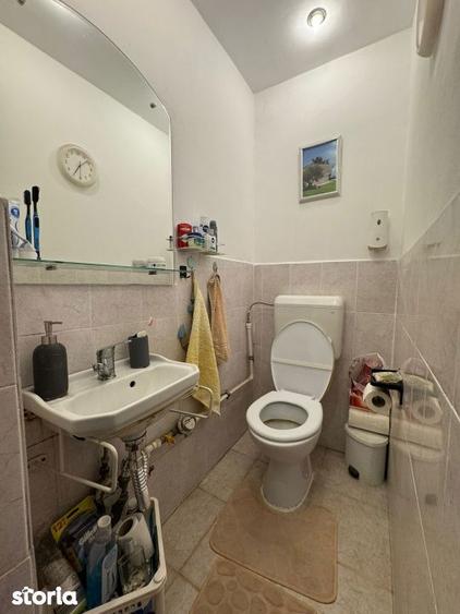 Apartament cu 3 camere decomandat în Rahova