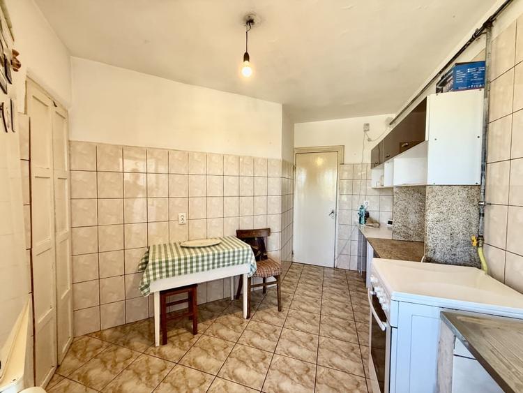 Apartament cu 3 camere decomandat, mobilat în ICIL