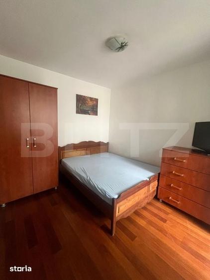 Apartament cu 3 camere semidecomandat în Central