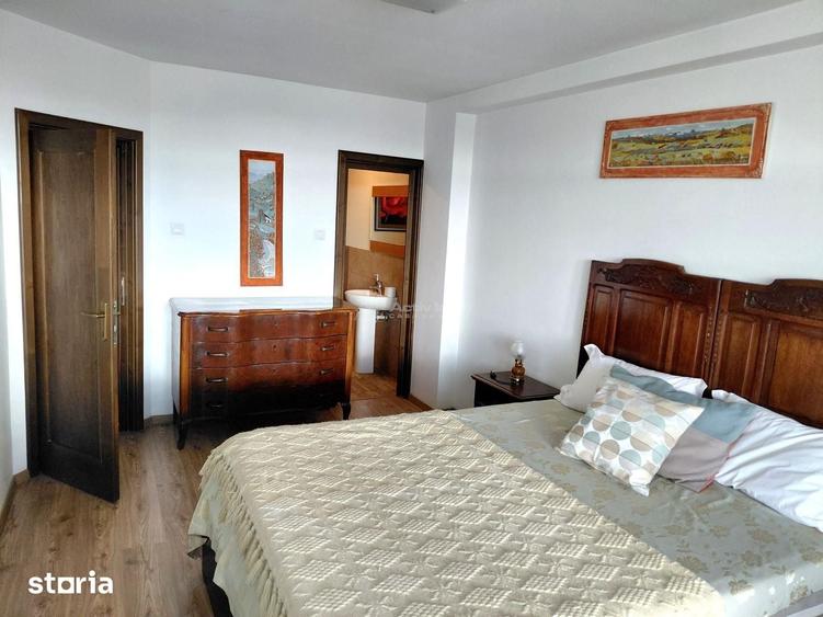 Apartament cu 3 camere decomandat în Traian