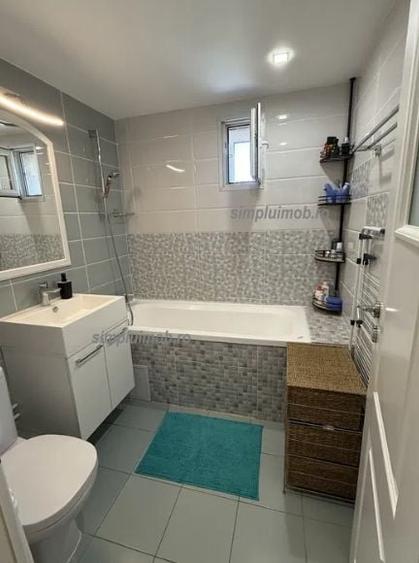 Apartament cu 4 camere semidecomandat, mobilat în Fizicienilor