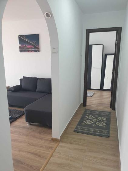 Apartament cu 2 camere semidecomandat în Micro 14