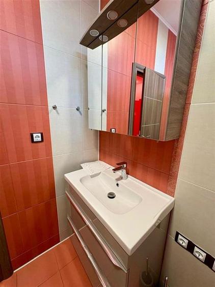 Apartament 2 Camere Central Bloc tip Vila - 8