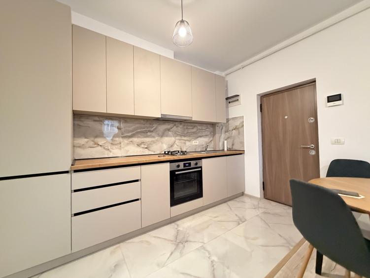 Apartament cu 2 camere semidecomandat în Giroc