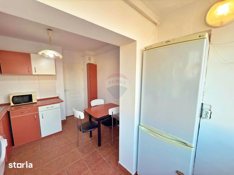 Apartament cu 3 camere decomandat, mobilat în Drăgășani