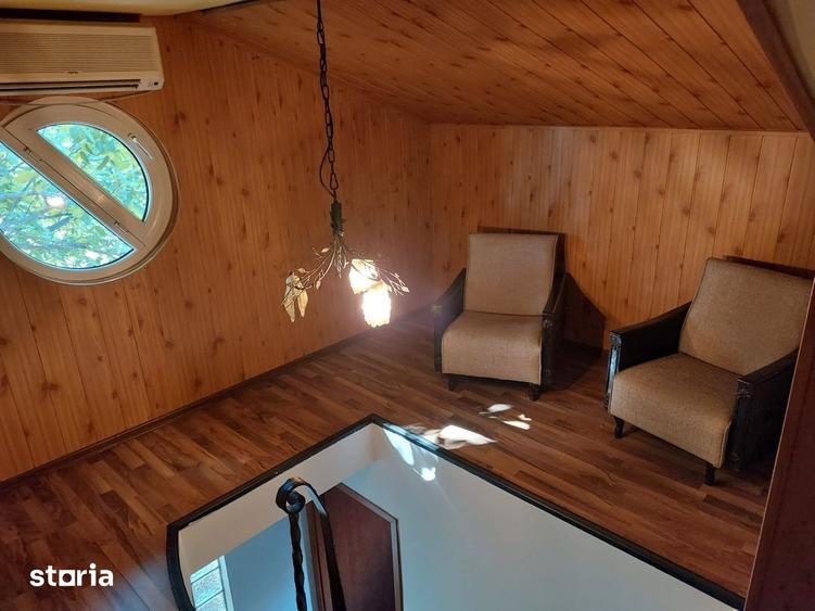 Casă cu 6 camere cu Teren 1400 Mp în Central