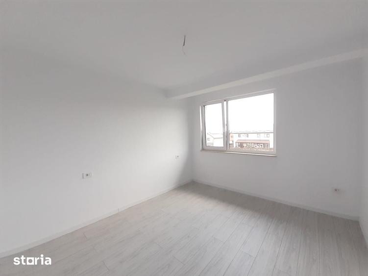 Casă cu 4 camere cu Teren 250 Mp în Valea Lupului
