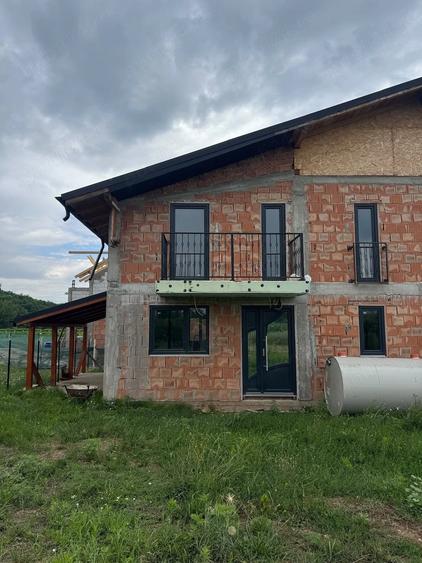 Casă cu Teren 598 Mp în Central