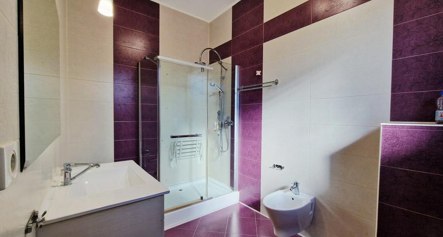 Casă individuală cu 6 camere cu Canalizare în Otopeni