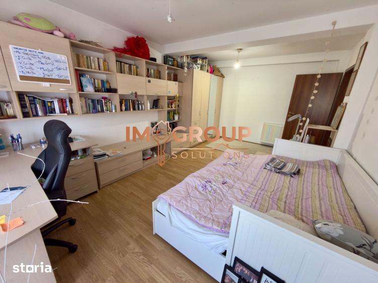 Casă cu 6 camere cu Teren 800 Mp în Valea Lupului