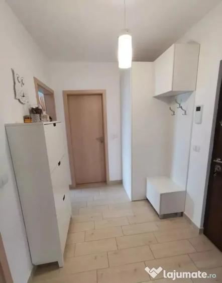 Tractorul-2 camere Coresi | PARCARE - 2