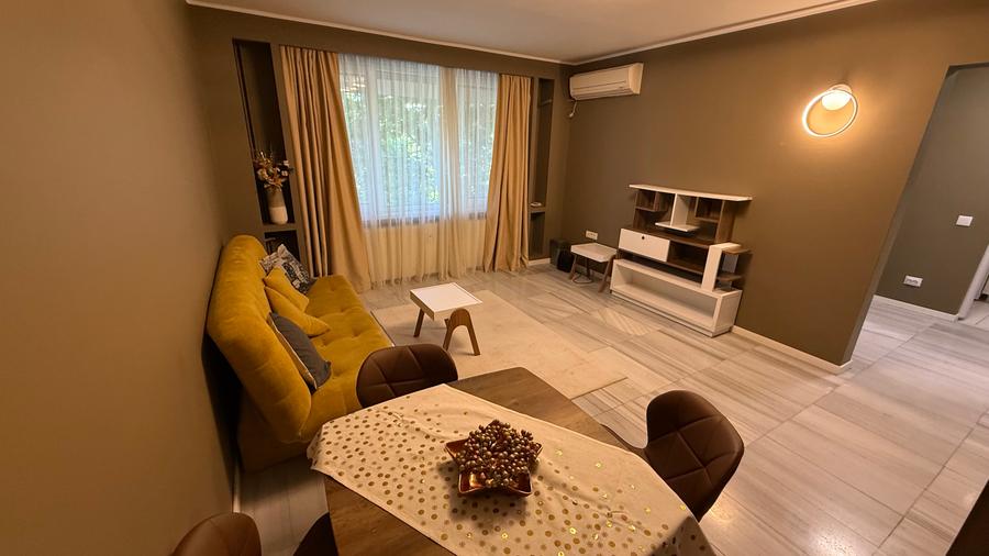 Apartament cu 2 camere semidecomandat în Sala Palatului