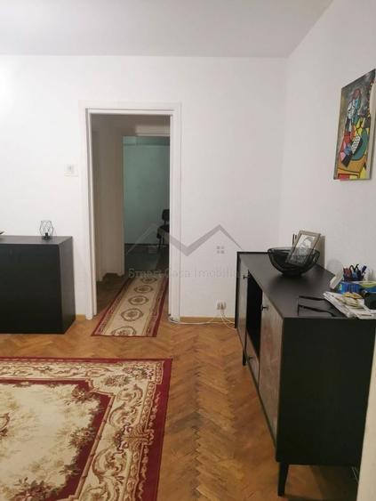 Apartament cu 2 camere semidecomandat în Podu Roș