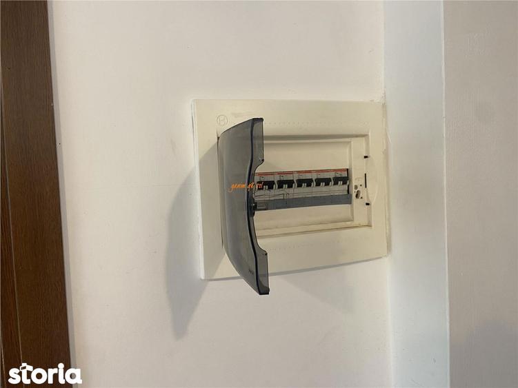 Apartament cu 2 camere decomandat, mobilat în Sud