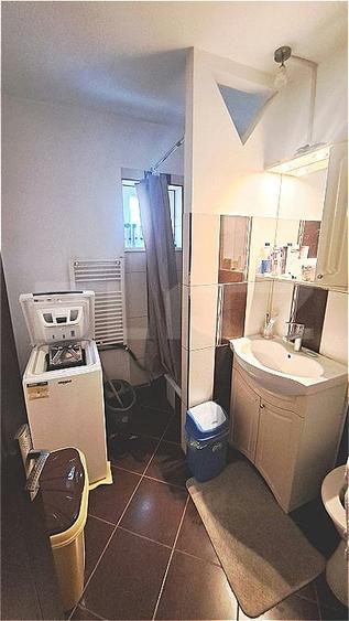 Apartament cu 2 camere decomandat, mobilat în Craiter