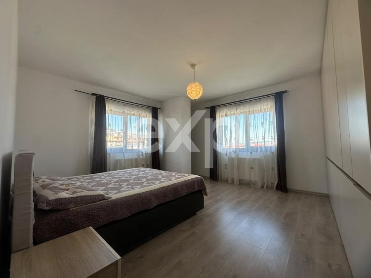 Apartament cu 2 camere semidecomandat, mobilat în Florești