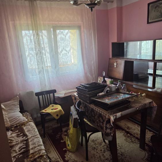 Apartament cu 2 camere decomandat în Luncă