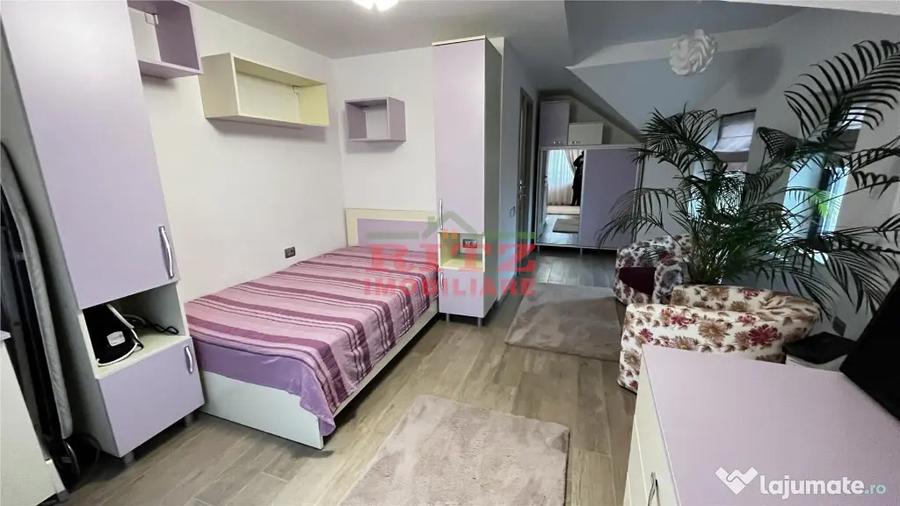 Casă cu 4 camere cu Teren 560 Mp în Central