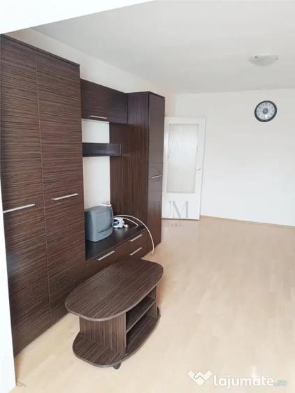 Garsonieră decomandată în Șagului