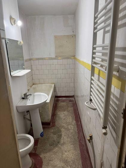Apartament cu 4 camere decomandat în Bahne
