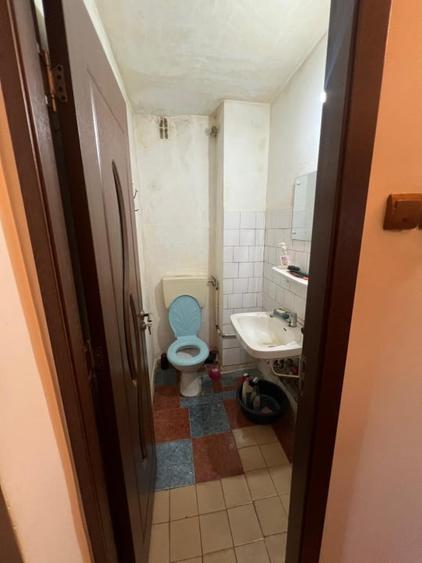 Apartament cu 3 camere decomandat, mobilat în Valea Rosie