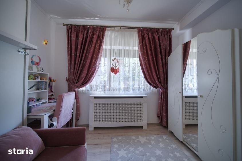 Apartament cu 3 camere decomandat în Sânpetru
