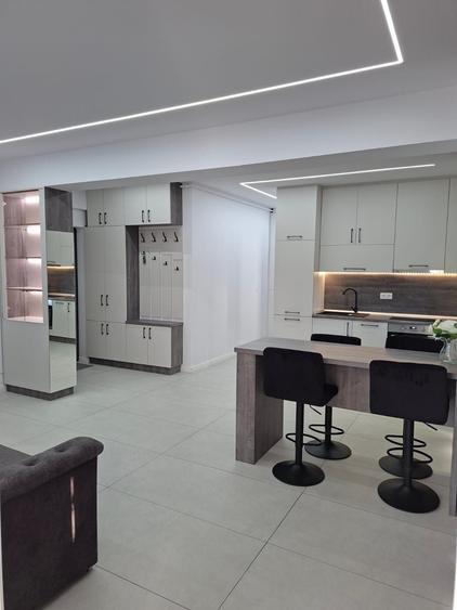 Apartament cu 2 camere semidecomandat în Lotrioara