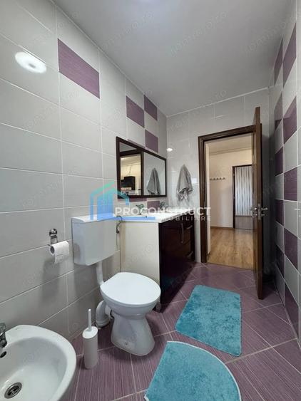 Apartament cu 4 camere decomandat, mobilat în Soarelui