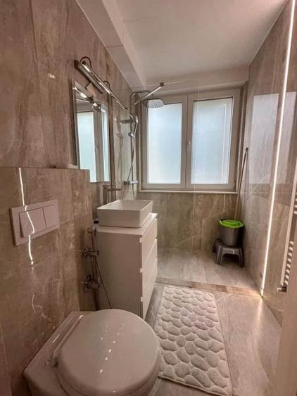 Apartament cu 2 camere semidecomandat, mobilat în Horea