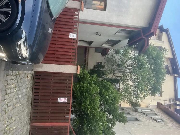 Birou, de 200 mp, în Domenii