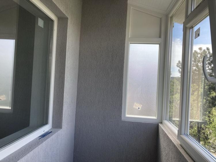 Apartament cu 3 camere semidecomandat în Exterior Vest