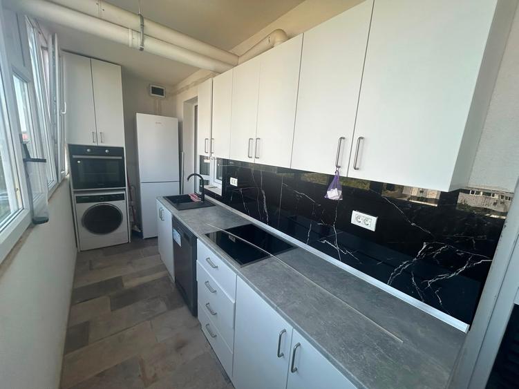 Apartament cu 2 camere semidecomandat în Berceni