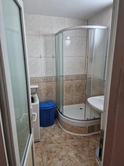 Garsonieră decomandată, mobilată în Lujerului