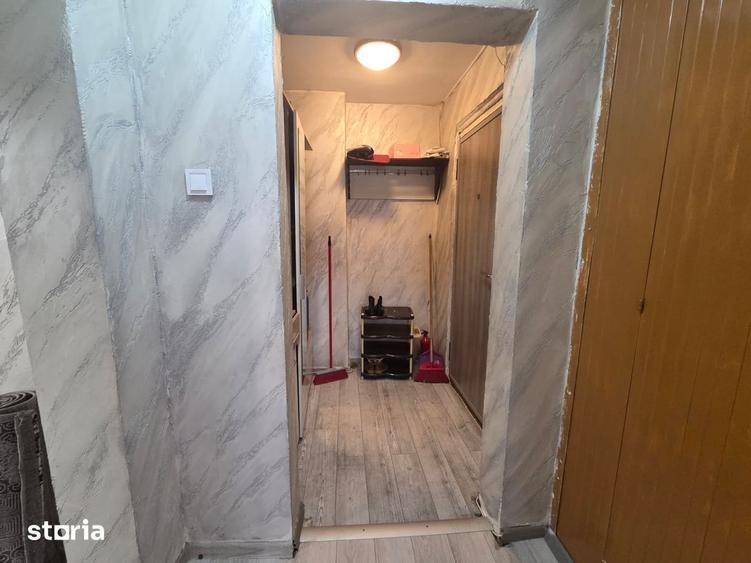 Apartament cu 3 camere decomandat în Mircea cel Bătrân