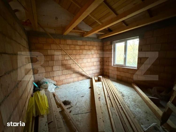 Casă cu 3 camere cu Teren 500 Mp în Șieu