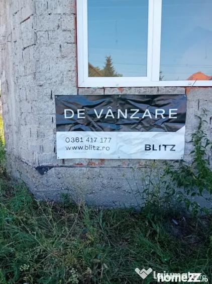 Casă cu 5 camere cu Teren 1000 Mp în Vetiș
